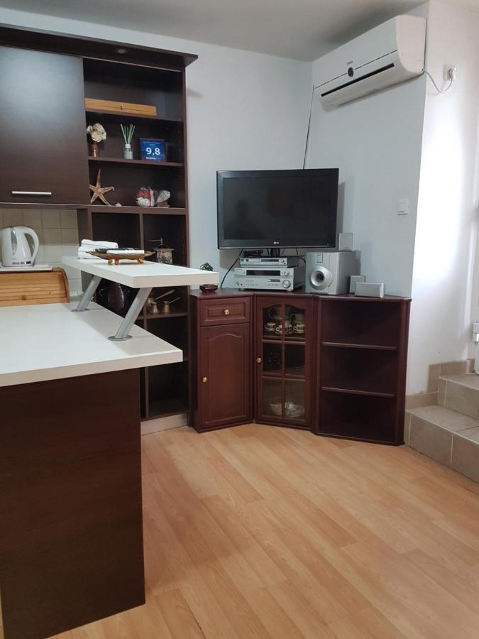 Karla Babic Appartement Senj  Buitenkant foto