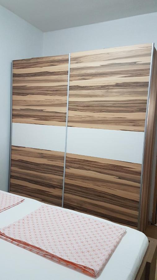 Karla Babic Appartement Senj  Buitenkant foto