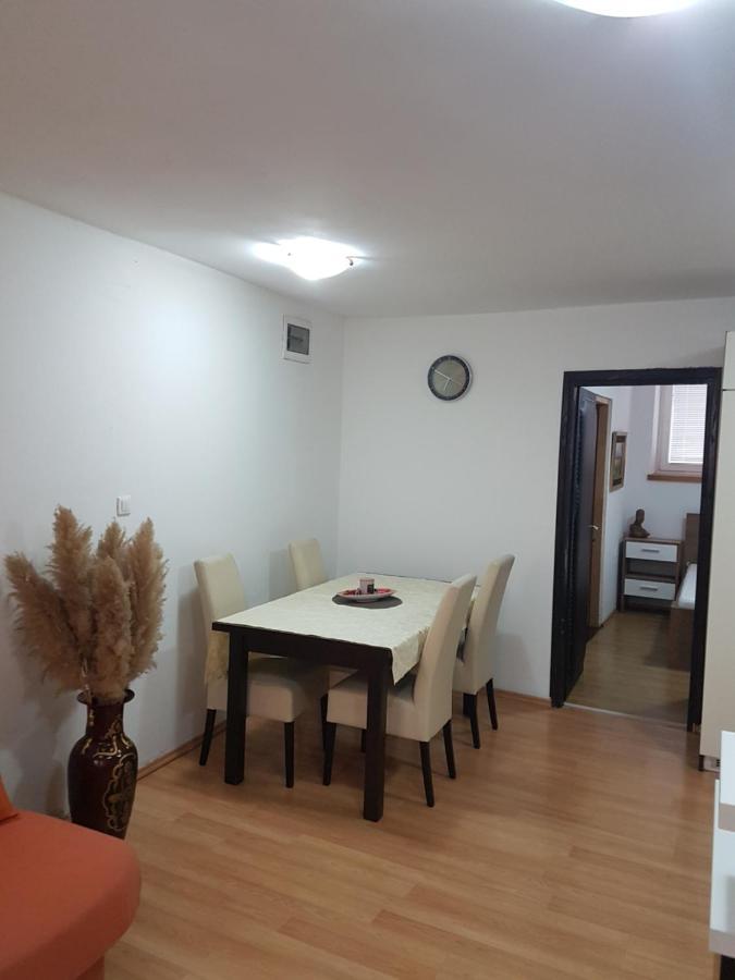 Karla Babic Appartement Senj  Buitenkant foto