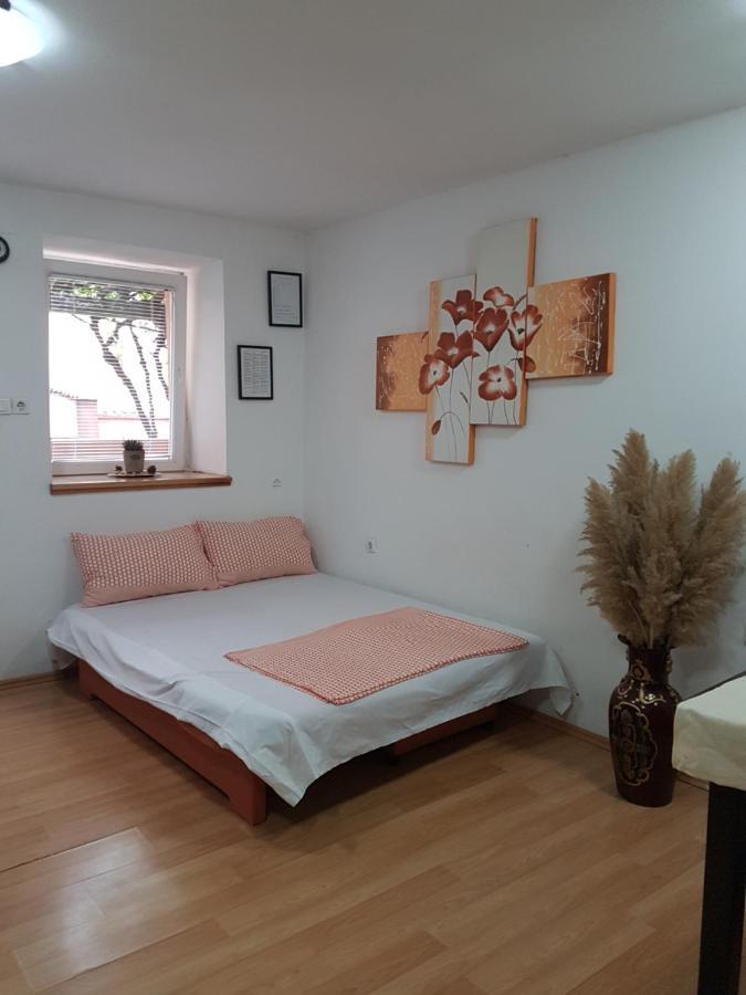 Karla Babic Appartement Senj  Buitenkant foto